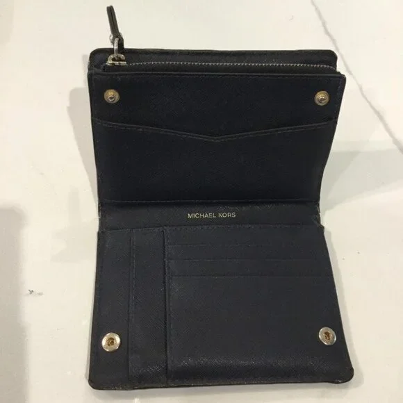 Michael Kors Medium Carnation Slim Wallet in a Begonia floral print. - Picture 5 of 5